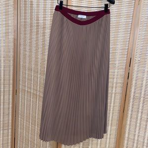 Aritzia Babaton Jude Pleated Skirt maxi long  Ruby stretch Medium dusty pink